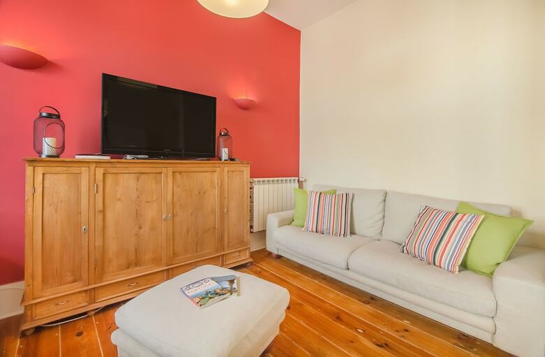 Apartamentos Bright & Beautiful Top Floor Gra�a Flat