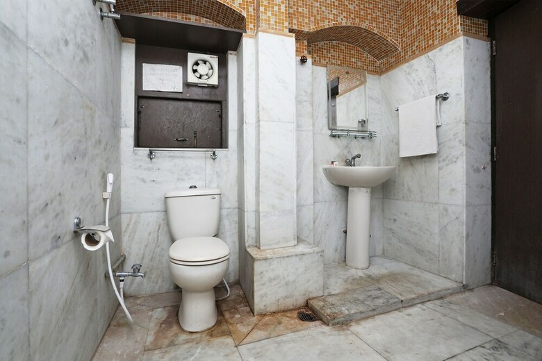Oyo 24073 Hotel Hari Darshan