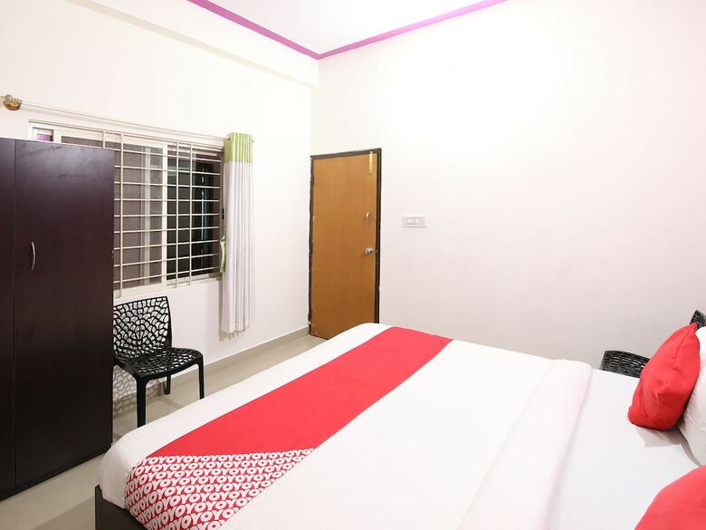 Hotel Oyo 18929 Karanji Residency