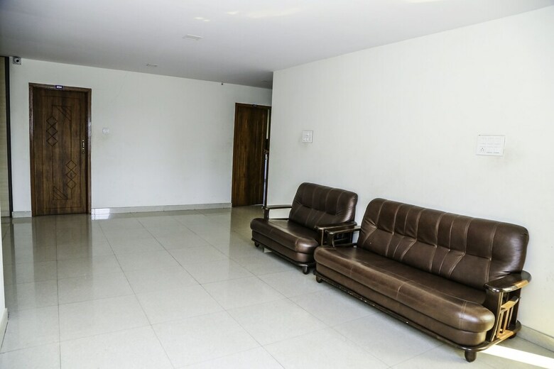 Oyo 24265 Hotel Nagu Palace