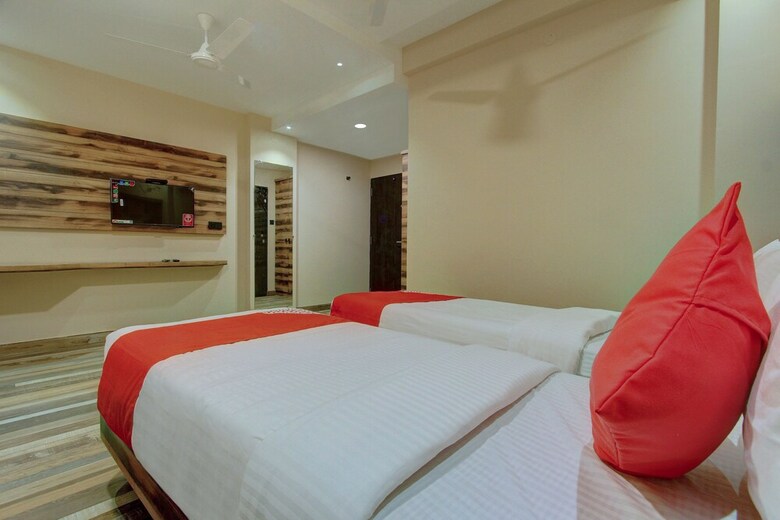 Hotel Oyo 23602 Laxman Residency