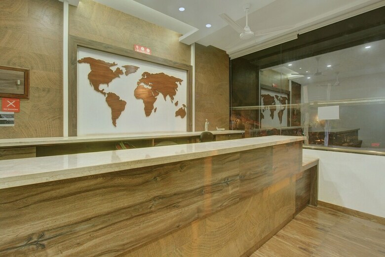 Hotel Oyo 23602 Laxman Residency