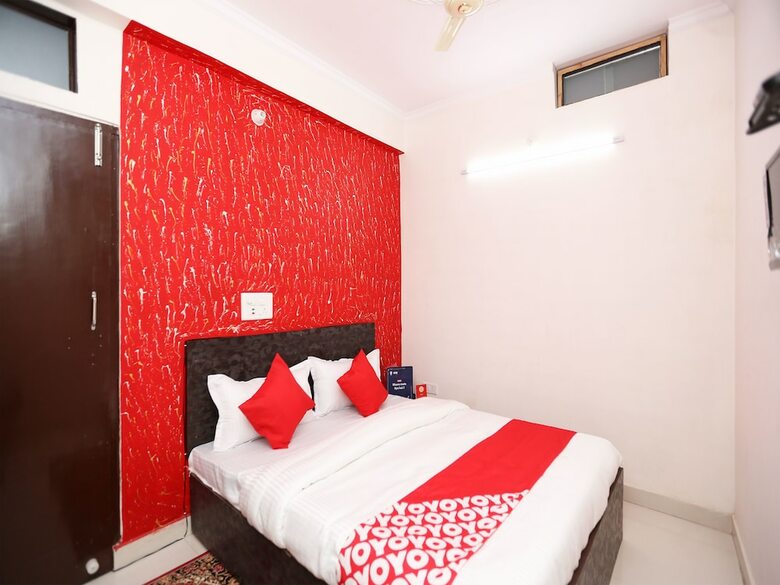 Oyo 19802 Hotel Anant Plaza