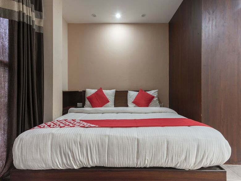 Hotel Oyo 19141 Diamond Vaishali