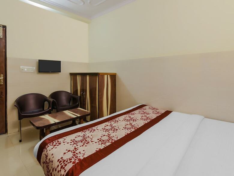 Hotel Oyo 22322 Shubham Palace