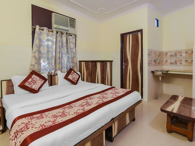 Hotel Oyo 22322 Shubham Palace