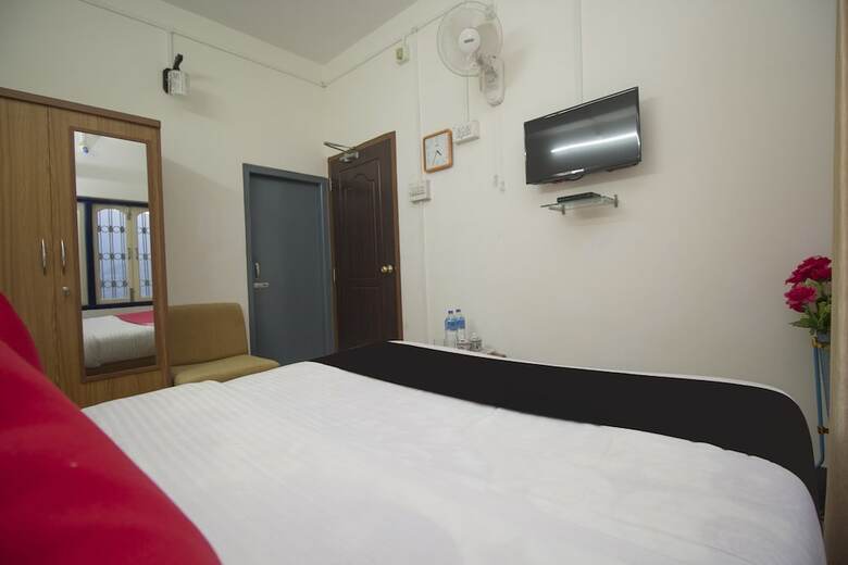 Oyo 24942 Hotel Lhasa