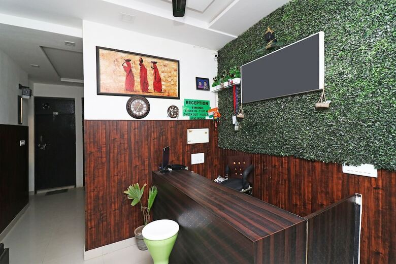 Oyo 24679 Hotel Green House