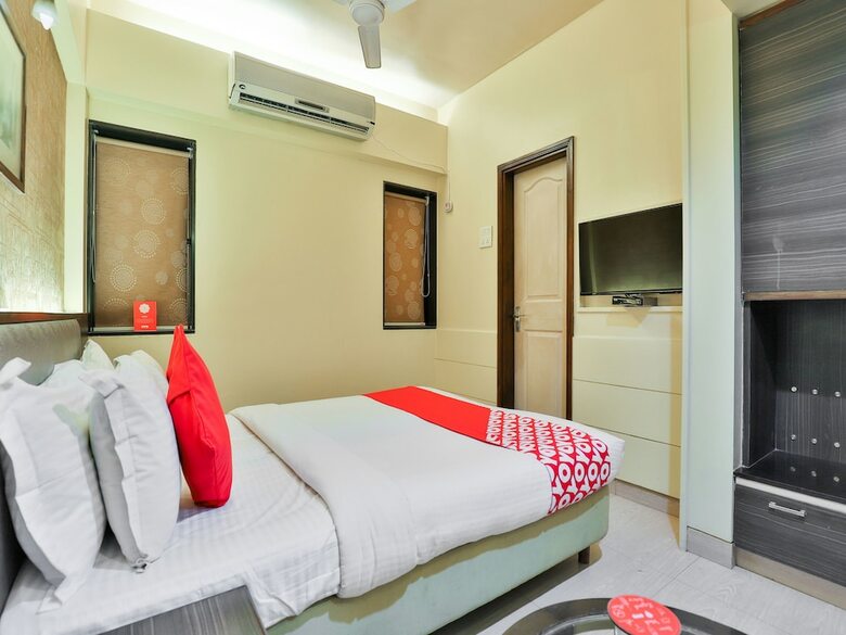 Oyo 17332 Hotel Nana's