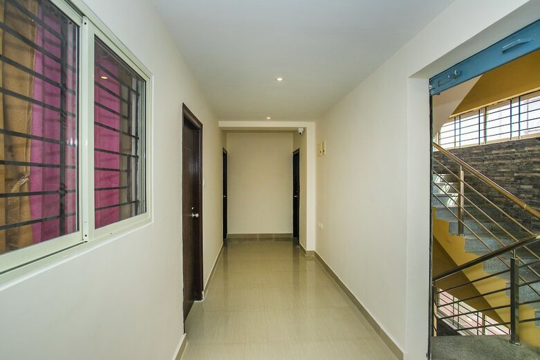 Oyo 22490 Hotel Paradise Inn