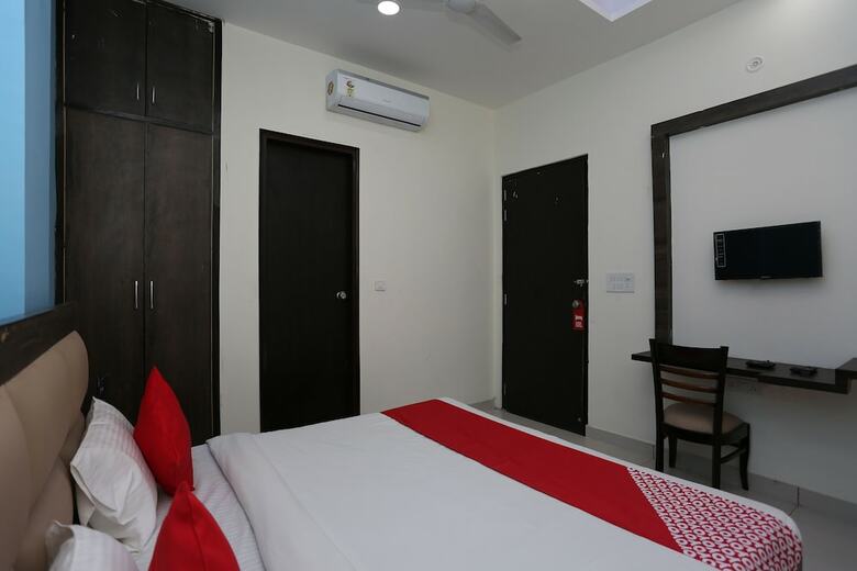 Hotel Oyo 15733 A-1 Residency