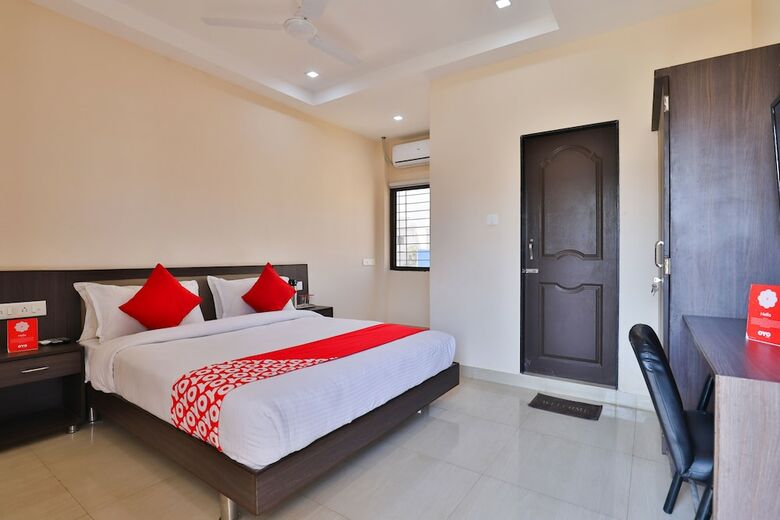 Oyo 22551 Hotel Ssv