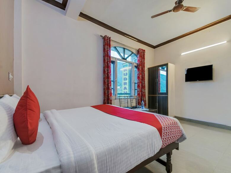 Oyo 24635 Hotel Rudransh