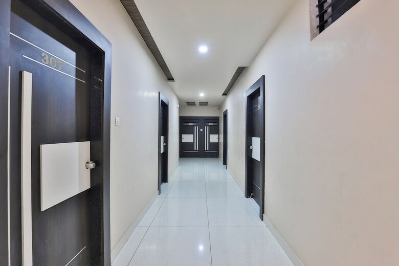 Hotel Oyo 18807 Vrajbhoomi
