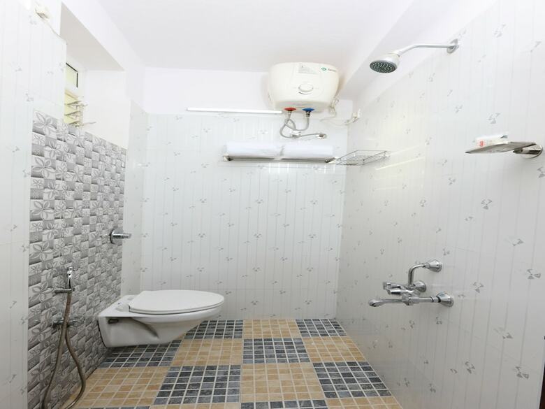 Hotel Oyo 14707 Micasa