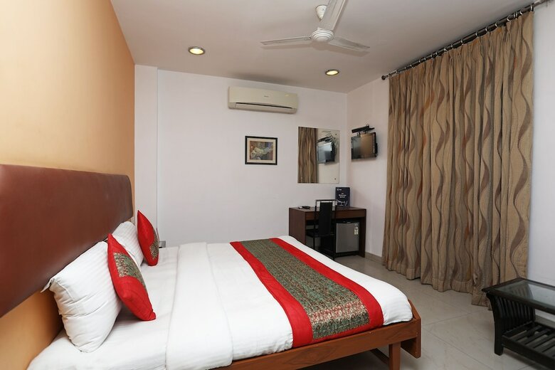 Hotel Oyo 14777 Summer Homez