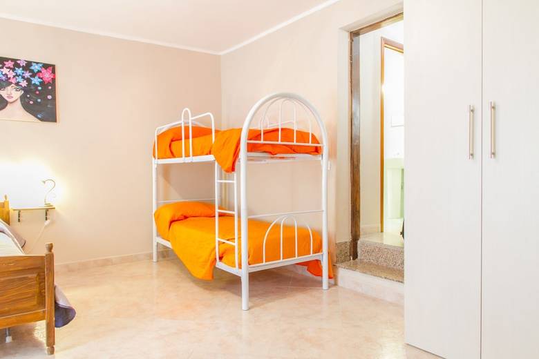 Cefal� Old Town Apartments