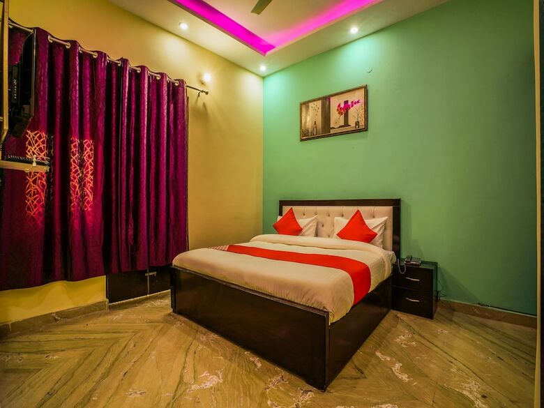 Hotel Oyo 24743 Janak Residency