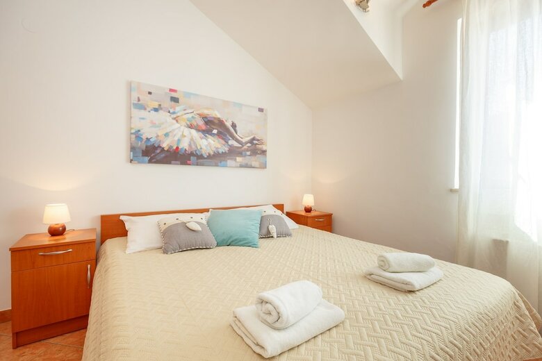 Apartments Mondo