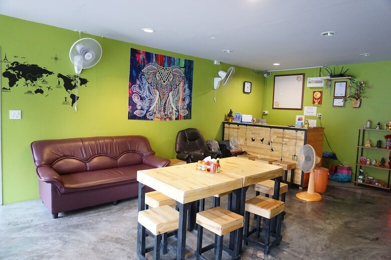 Hostal Oyo 730 Meedee Hostel