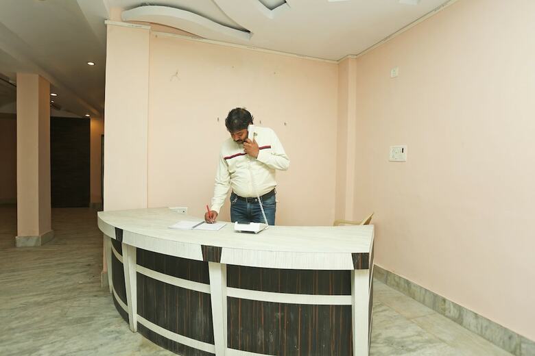 Hotel Oyo 14624 Hari Dham