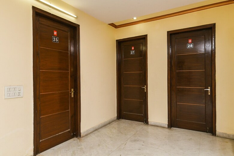 Hotel Oyo 8534 Golden Park