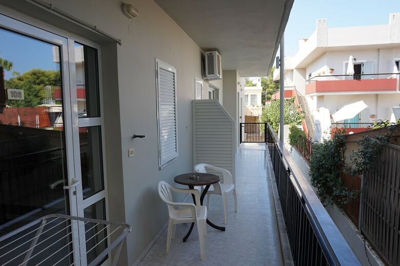 Apartamentos Niriis Hotel