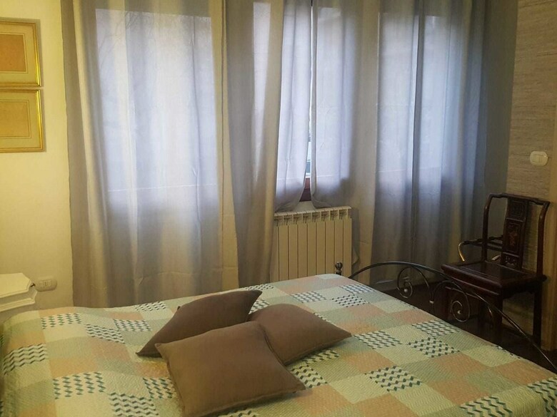 Bed & Breakfast 3b