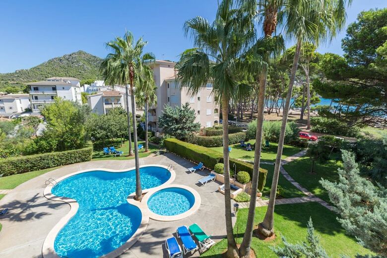 Apartamentos Oros Nuredduna