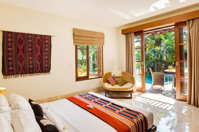 Villa Cliffront Tropical Resort