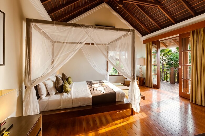 Villa Cliffront Tropical Resort