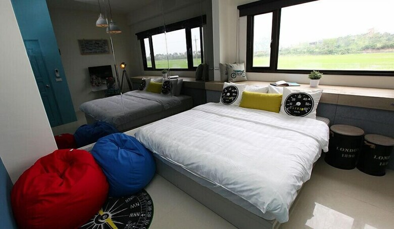 Hotel Hi Zebra Travel B&B