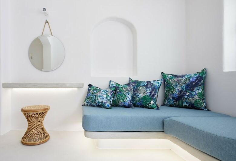 Edem Luxury Hotel Santorini Finikia