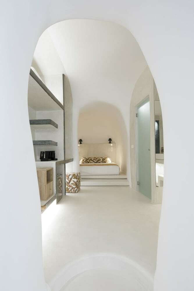 Edem Luxury Hotel Santorini Finikia