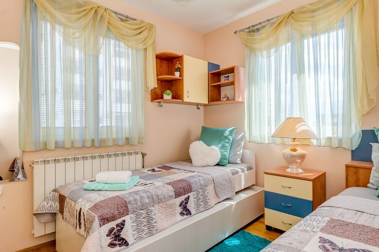 3 Sisters - Apartment With Jacuzzi