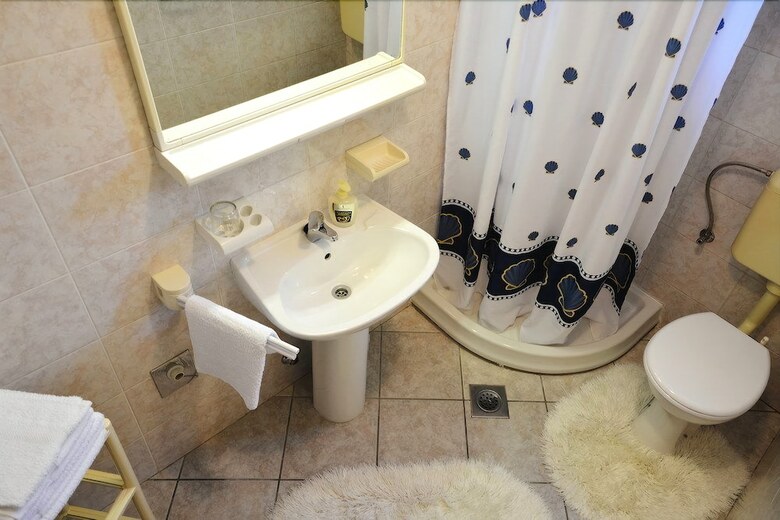 Apartments Mladinic