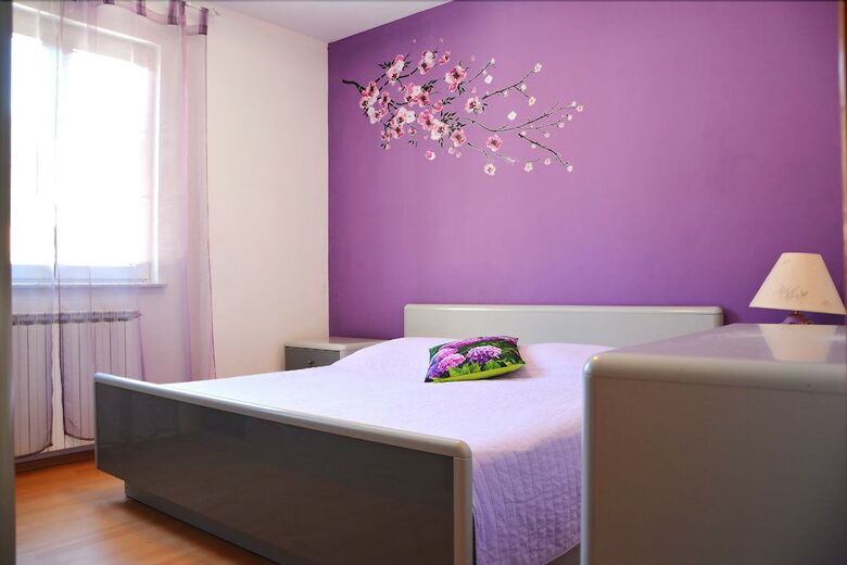 Apartments Mladinic