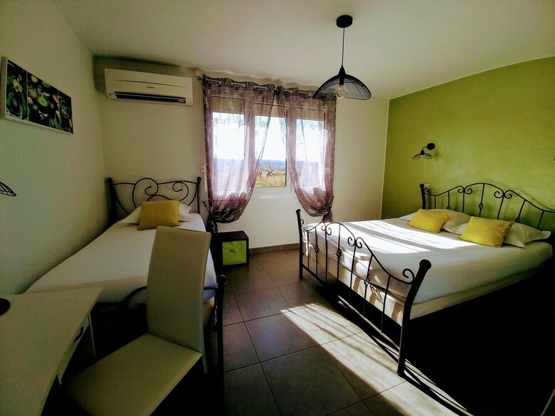 Hotel H�tel Le Mas Des Quintrands