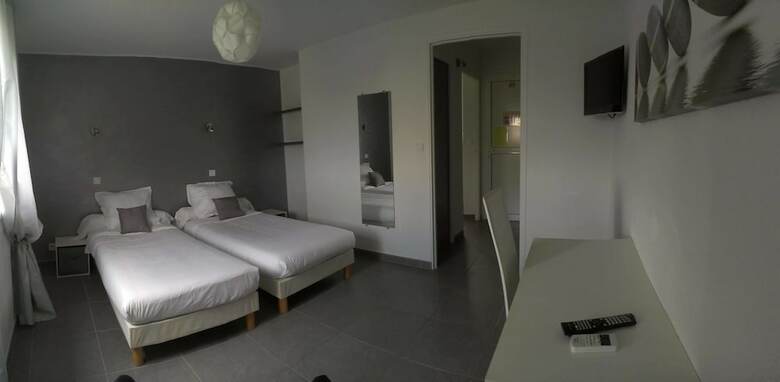 Hotel H�tel Le Mas Des Quintrands