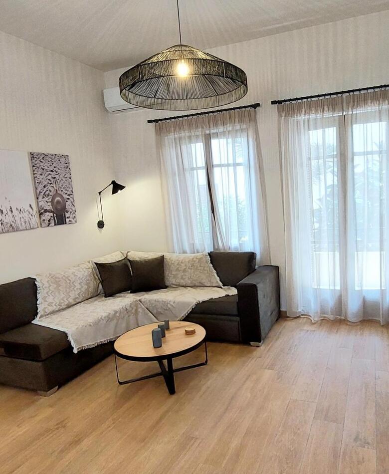 Lilys Apartments