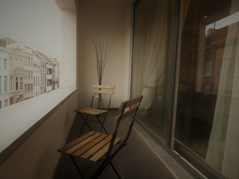 Apartment With Balcony City Center