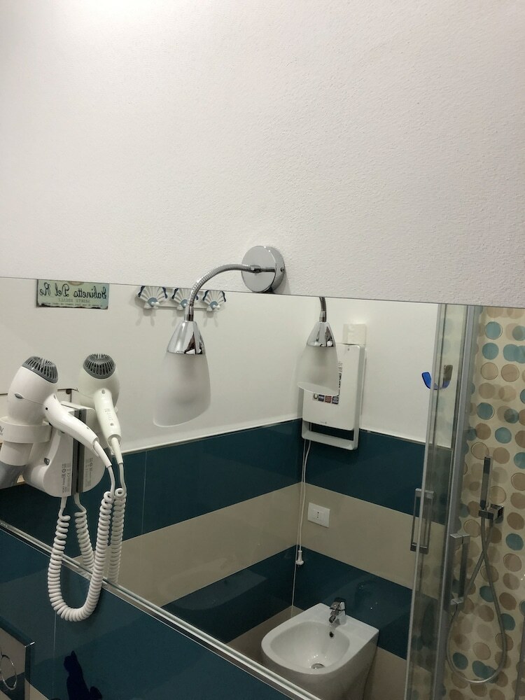 Hotel Ari Guest House