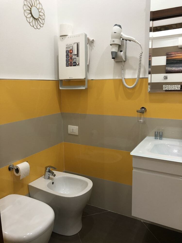 Hotel Ari Guest House