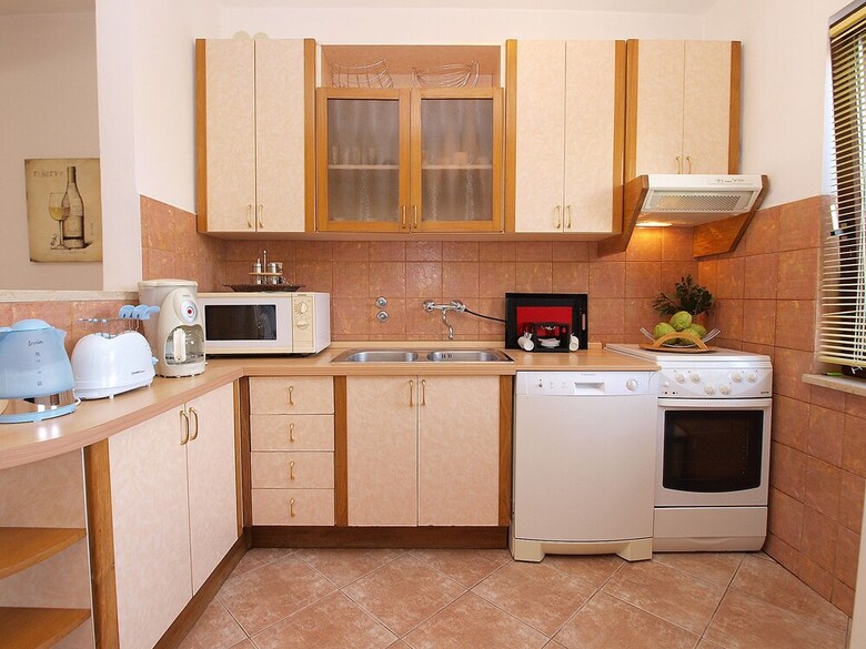 Apartment 70