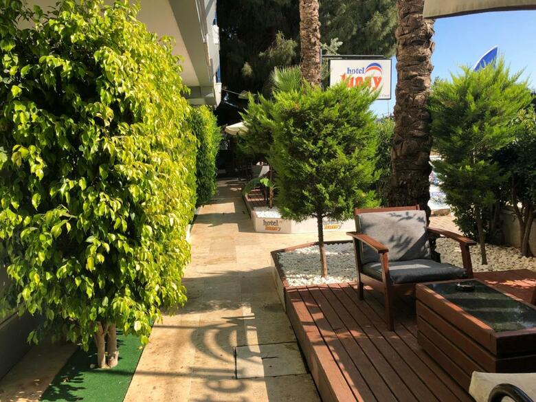 Hotel Lunay