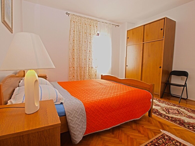 Apartment 39