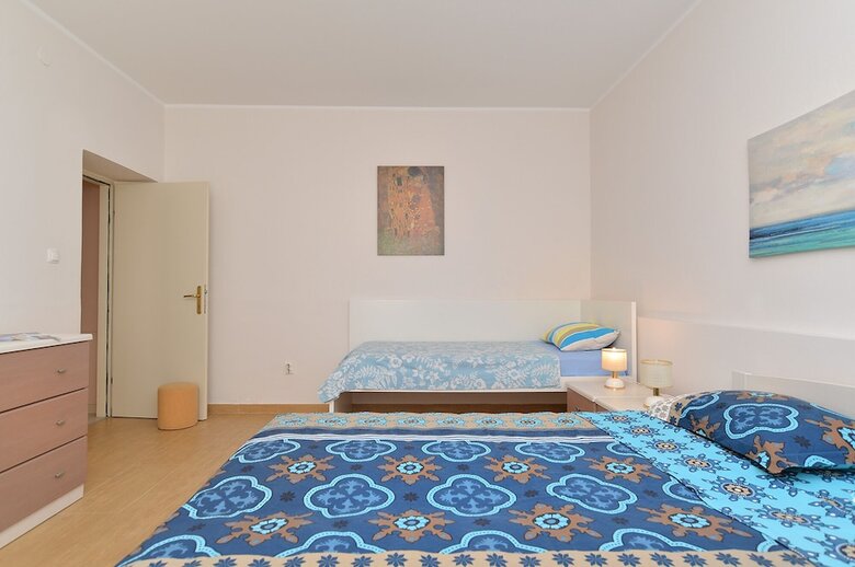 Apartment 38