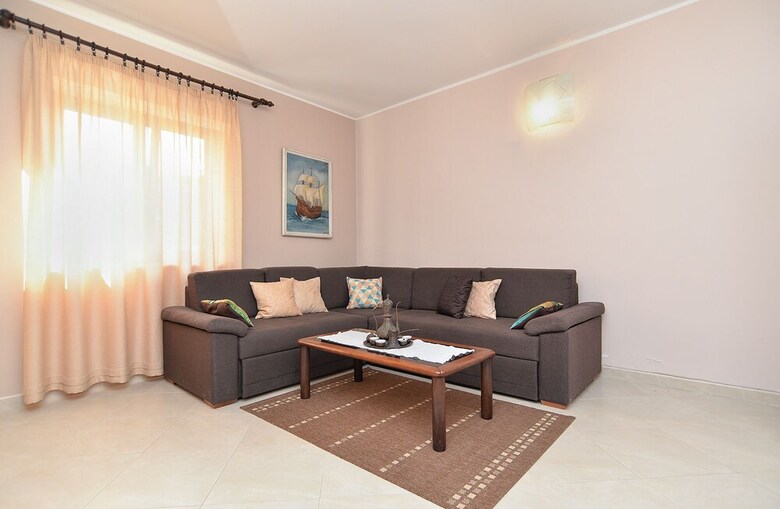 Apartment 38