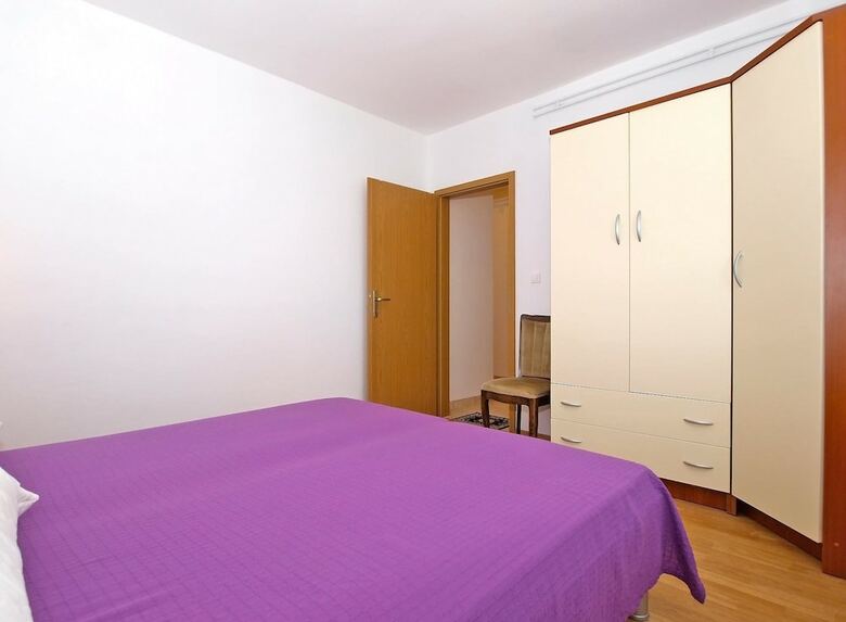 Apartment 1406