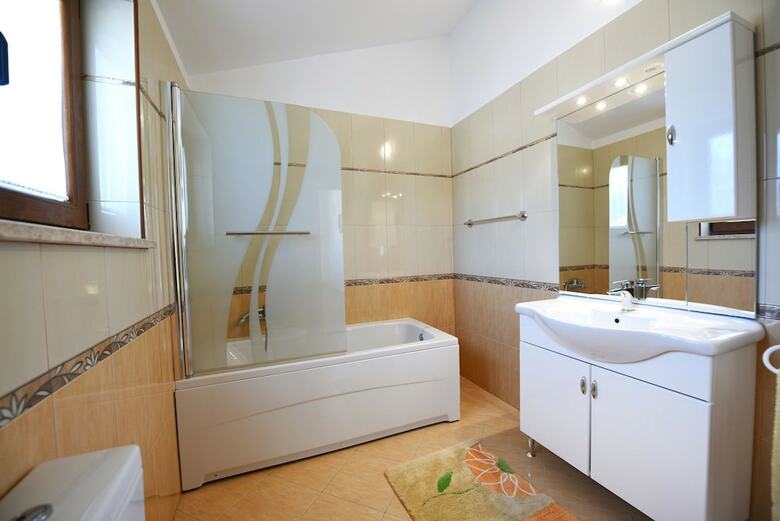 Villa 377